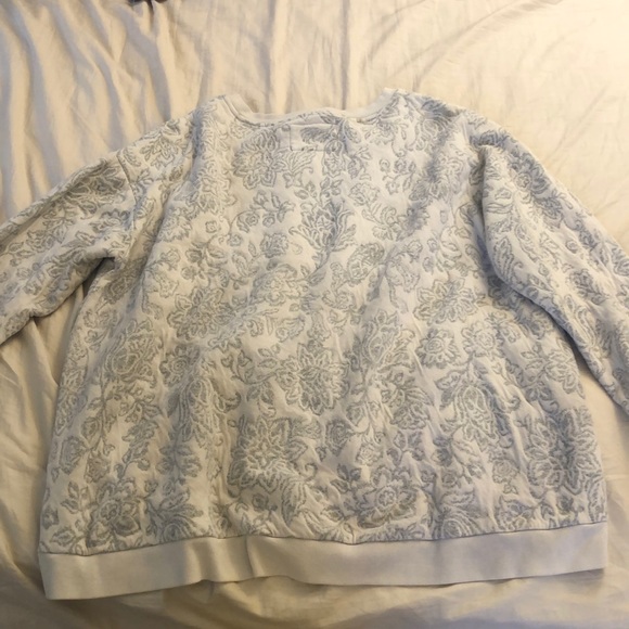 Sweater - Picture 3 of 3